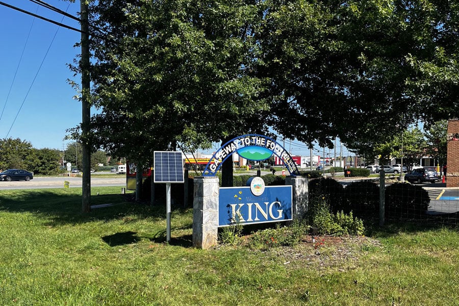 King Entrance Sign Lights Solar Lighting