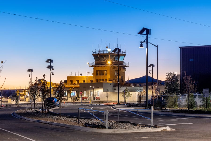 Santa Fe Airport Lighting Solar Parking lot Lighting Systems